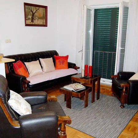 House Diana In Pasman, Family-friendly Retreat Nyaraló Pašman